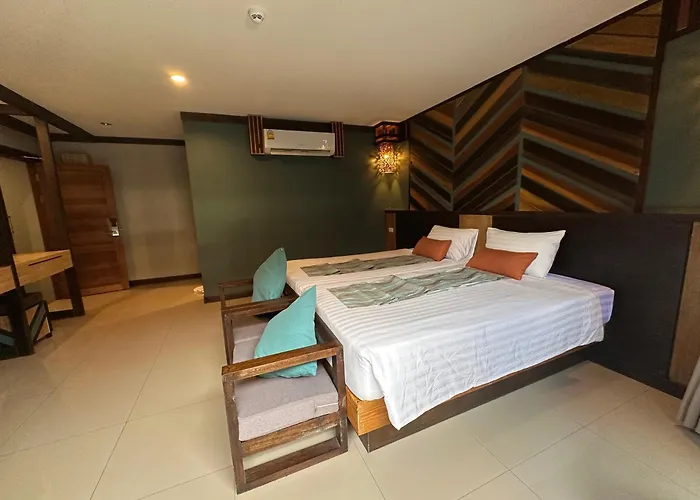 โรงแรมชาวเกาะพีพี Chaokoh Hotel Phi Phi Island